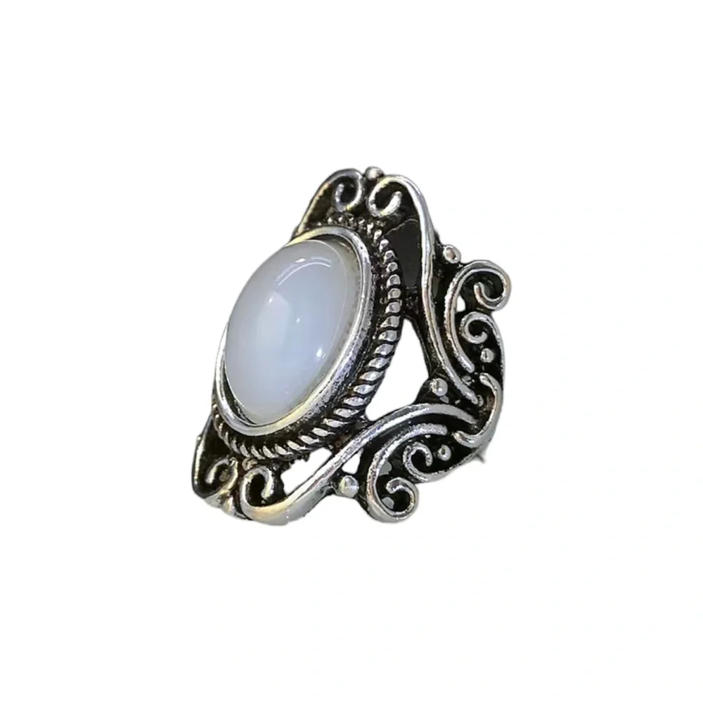 Antique Silver Vintage Style Moonstone Ring